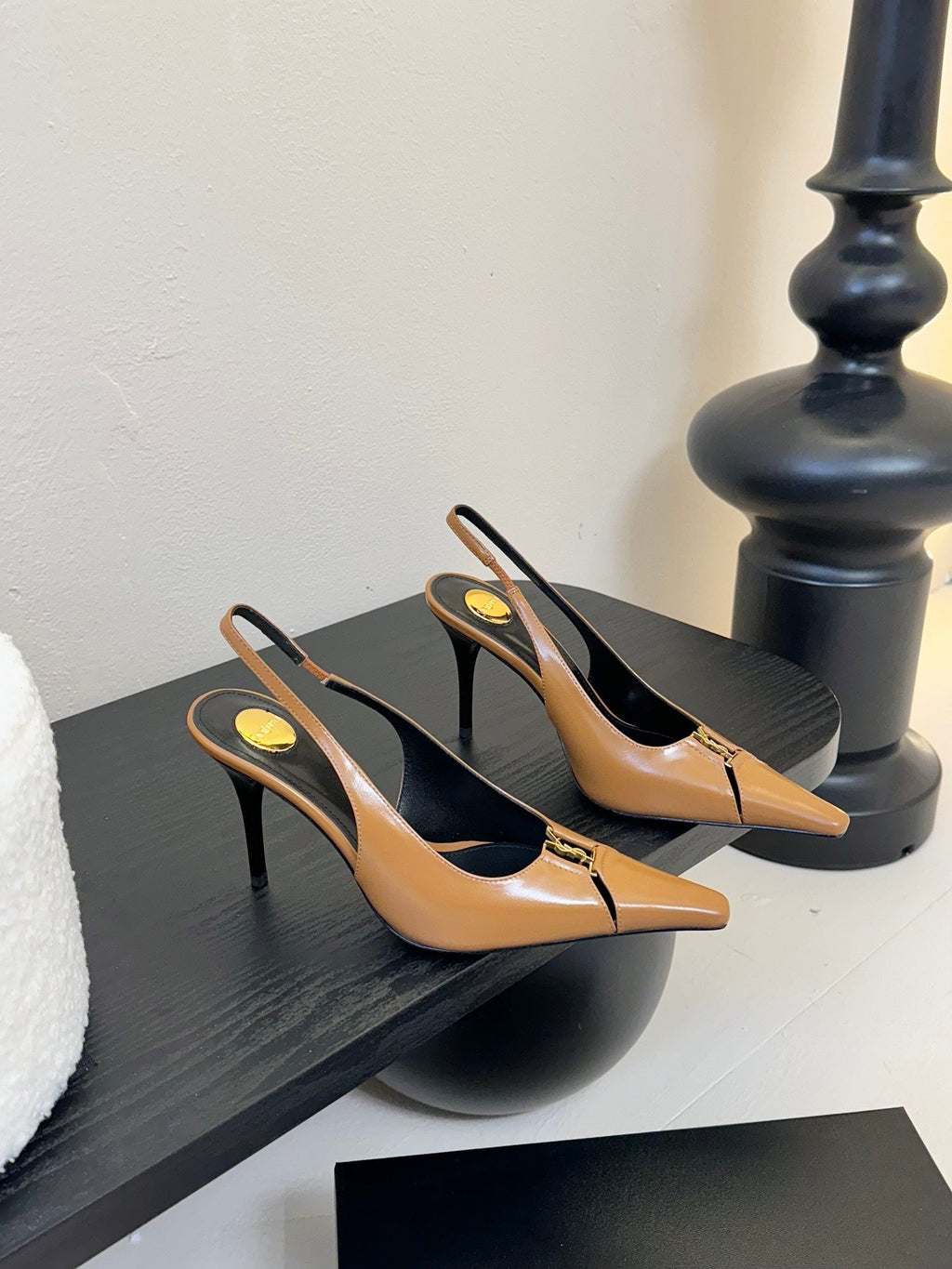 LOUIS VUITTON BABYLONE BRETEUIL SLINGBACK 85 MM PUMPS IN PEANUT BROWN SMOOTH LEATHER