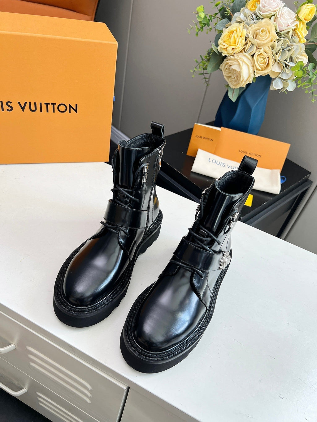 LOUIS VUITTON LV WOMEN'S BEAUBOURG ANKLE BOOT IN GLOSSY BLACK CALFSKIN