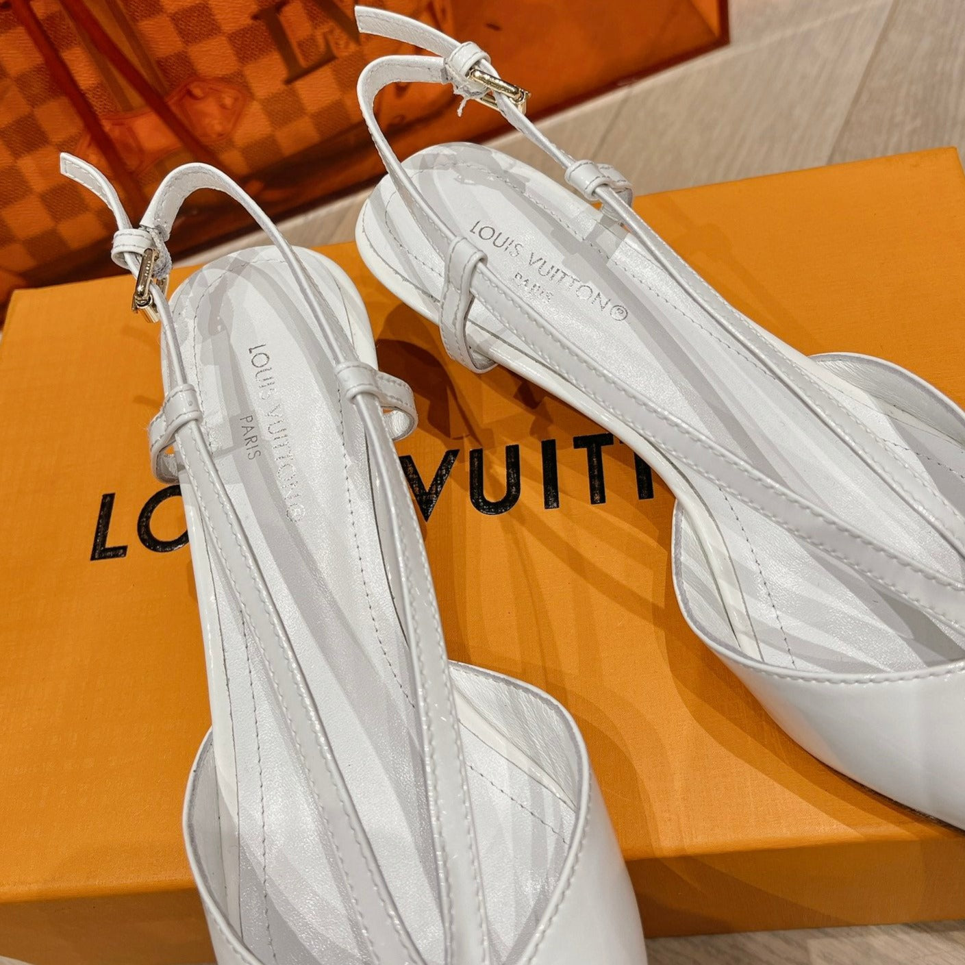 LOUIS VUITTON LV LOW HEEL SLINGBACK WHITE