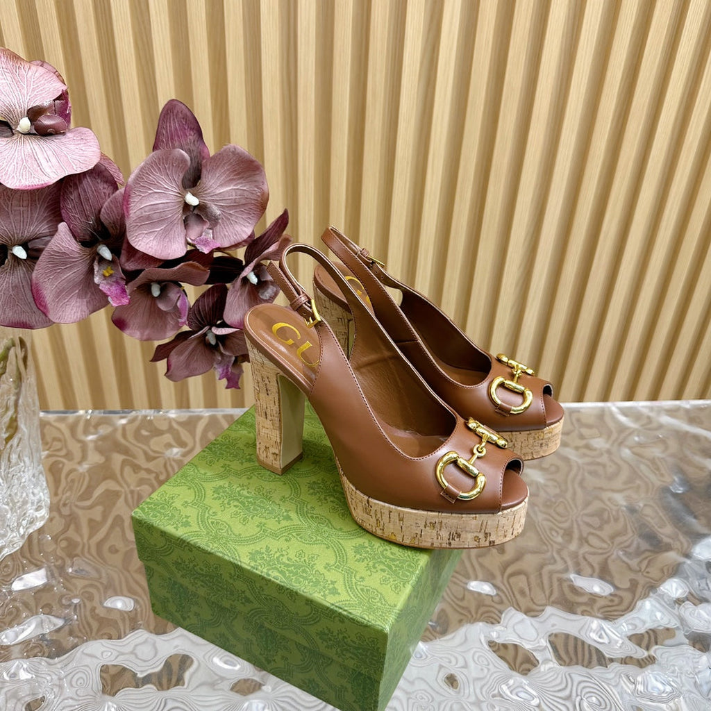 GUCCI SANDAL WITH PLATFORM AND CLAMP CARAMEL LAMBSKIN