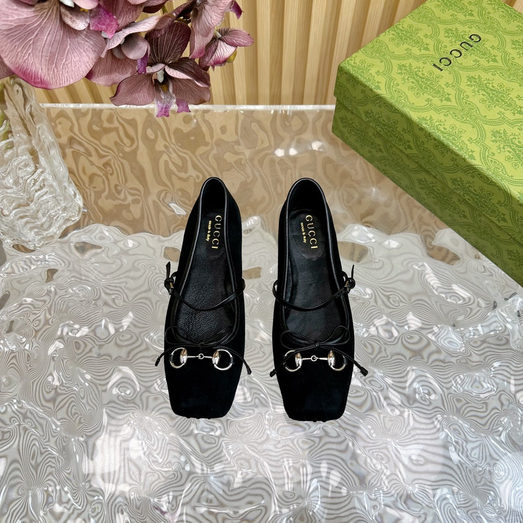 GUCCI BALLET FLAT IN BLACK SUEDE WITH SILVER HARDWARE