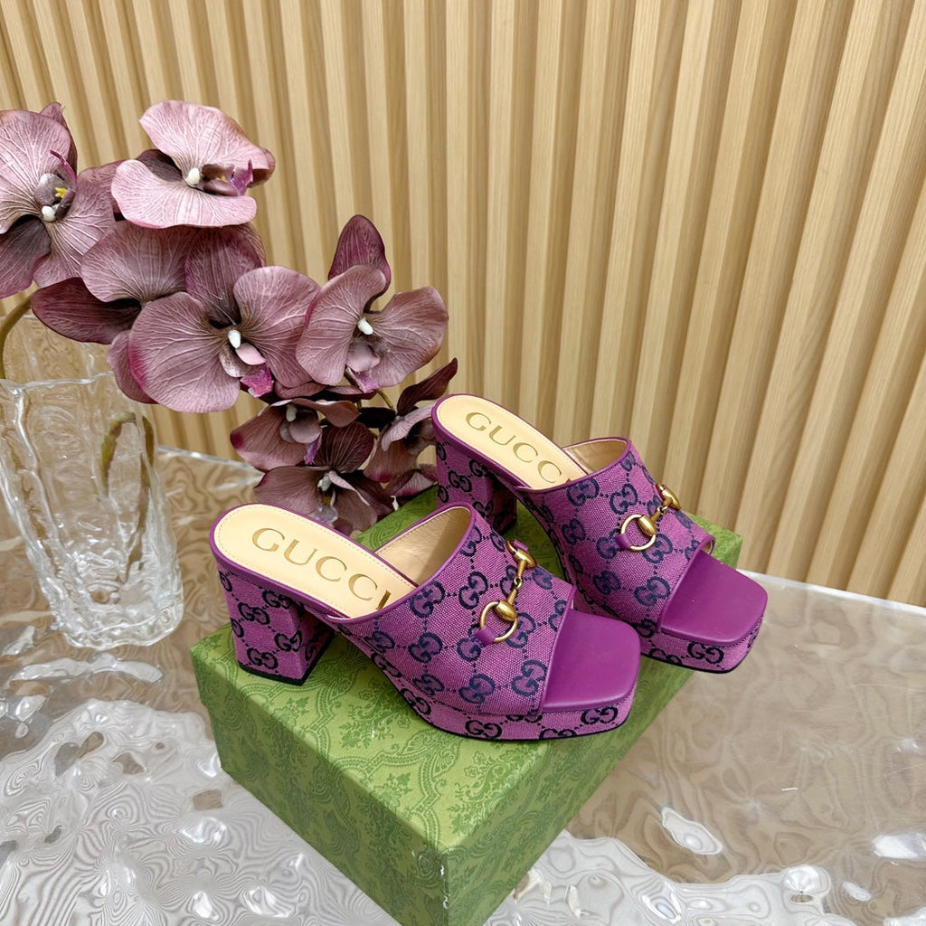 GUCCI HORSEBIT SLIDE SANDAL IN VIOLET MONOGRAM CANVAS AND SHEEPSKIN LINING