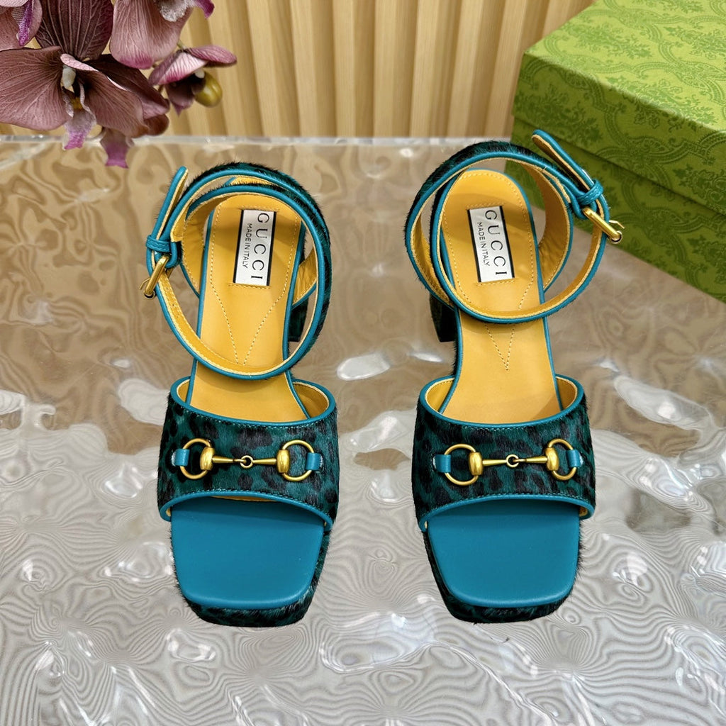 GUCCI HORSEBIT HIGH-HEEL SANDAL WITH LEOPARD PRINT IN TURQUOISE VELVET AND CALFSKIN LINING