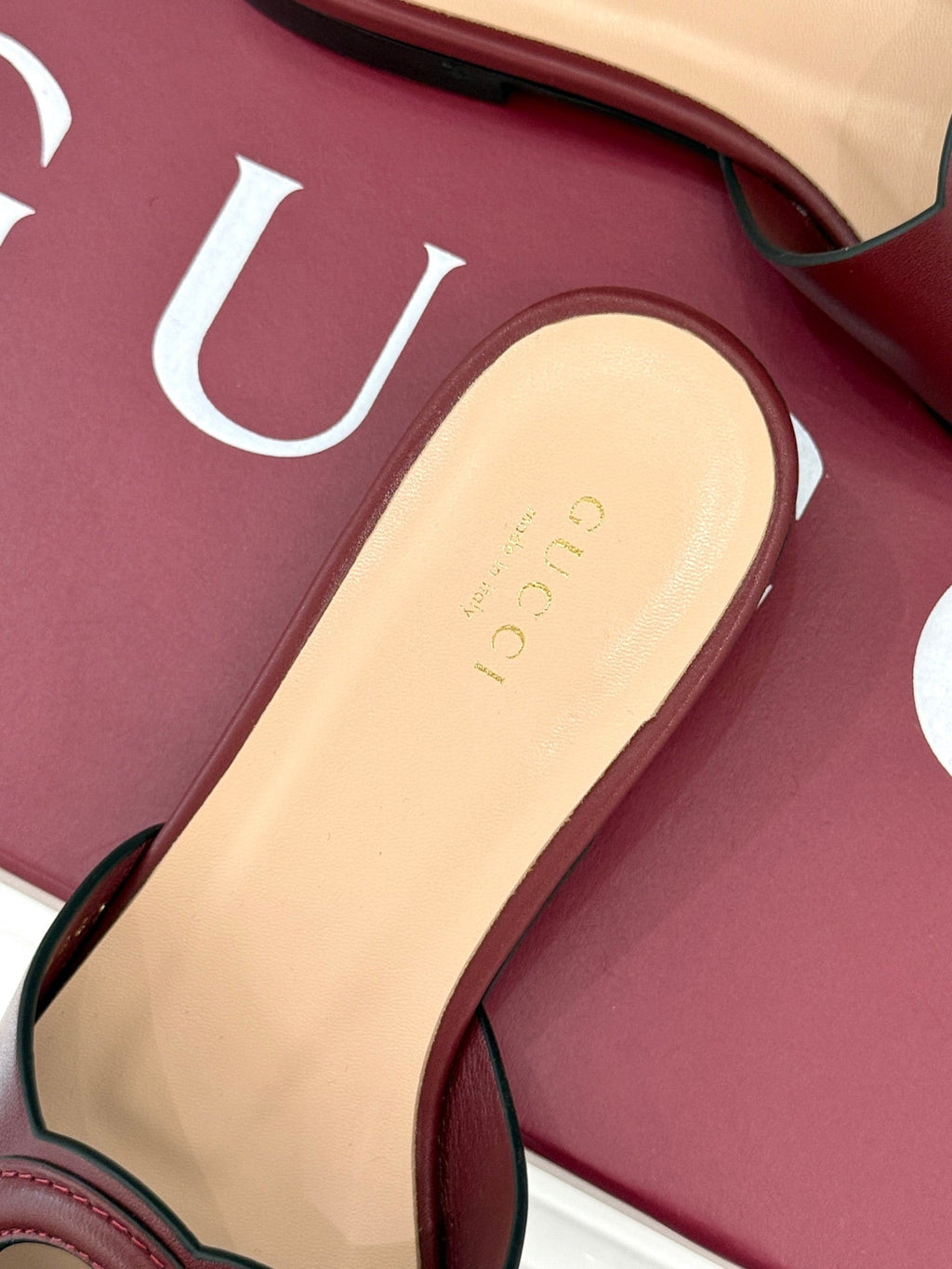 GUCCI SLIDE SANDALS IN RED CALFSKIN
