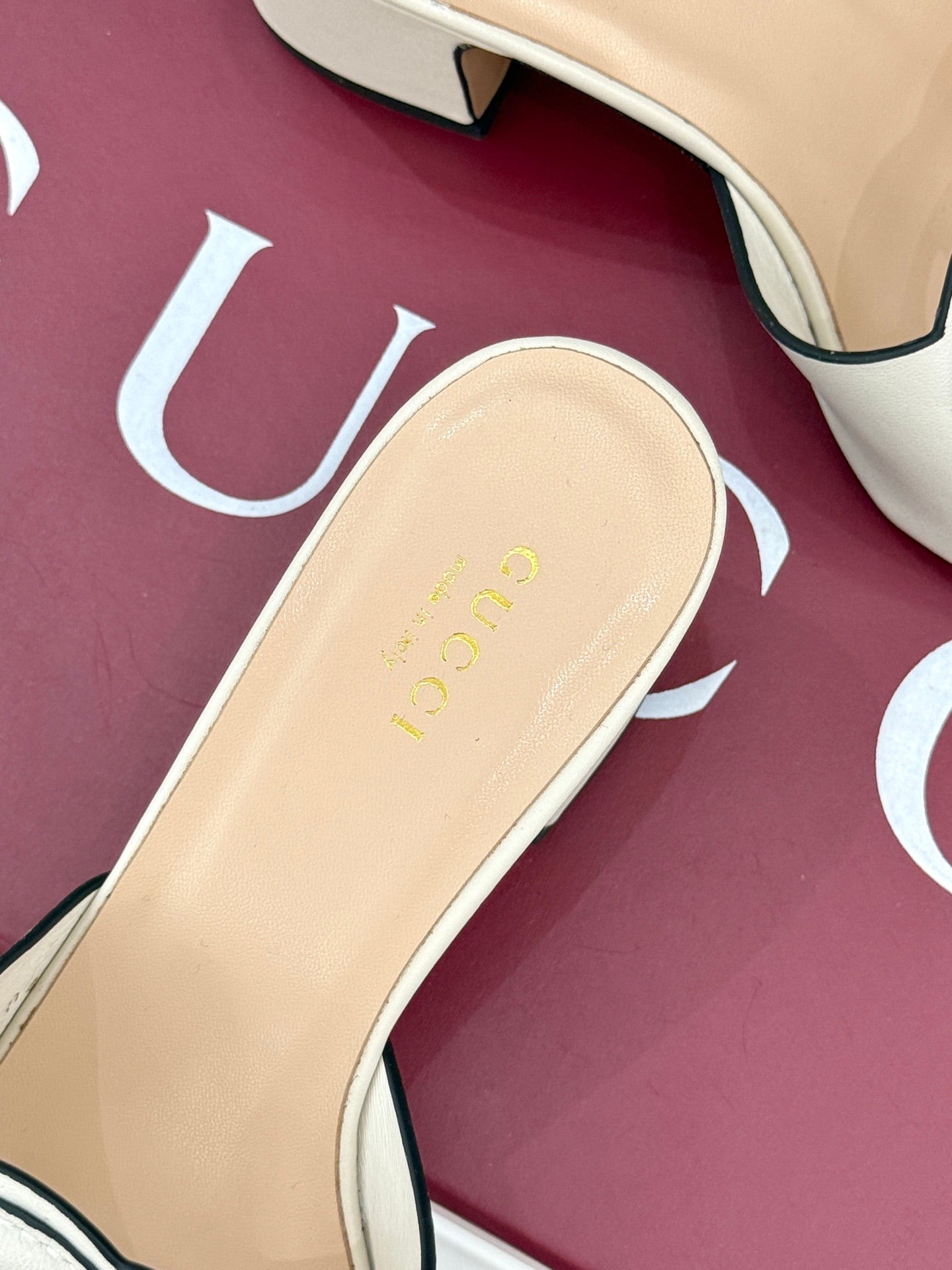 GUCCI MID-HEEL MULE IN CREAM WHITE CALFSKIN