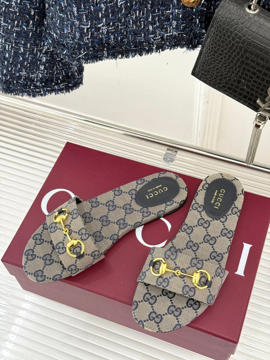 GUCCI SLIDE SANDALS IN WARM BEIGE FABRIC EMBOSSED LOGO