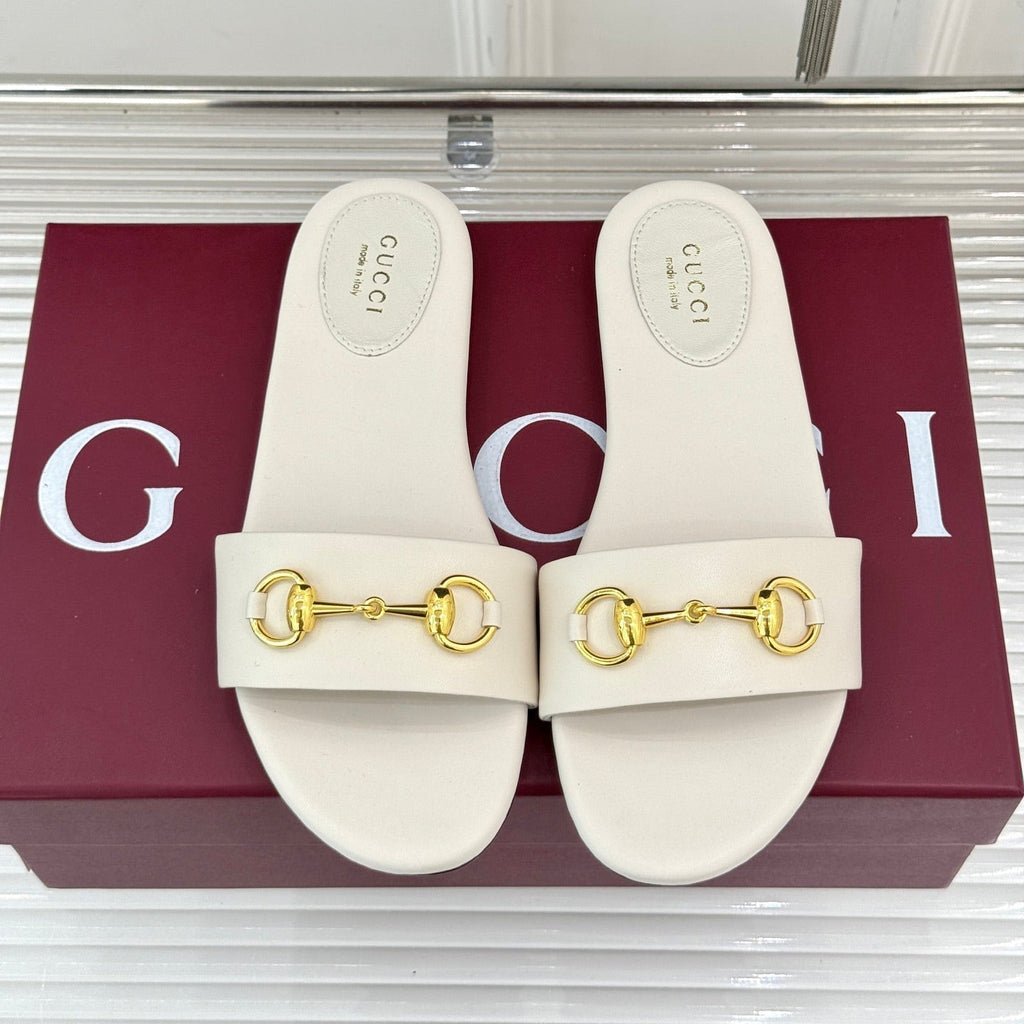 GUCCI SLIDE SANDALS IN WHITE CALFSKIN WITH GOLD HARDWARE