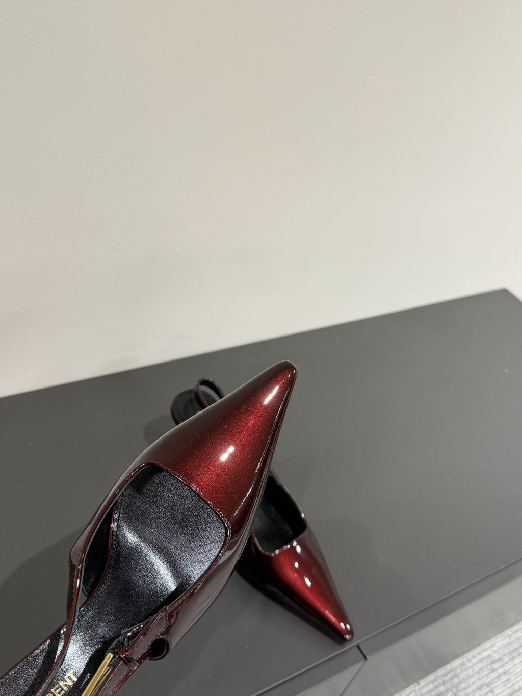 LOUIS VUITTON LEE SLINGBACK PUMPS 75 MM IN BURGUNDY RED PATENT CALFSKIN