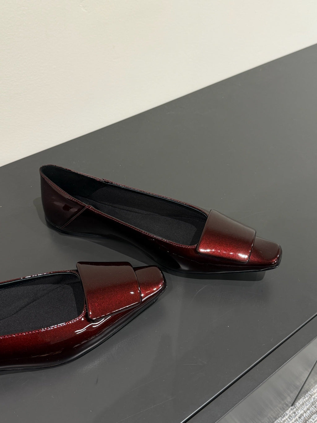 LOUIS VUITTON BALLERINA FLATS IN MAHAGANY RED PATENT CALFSKIN