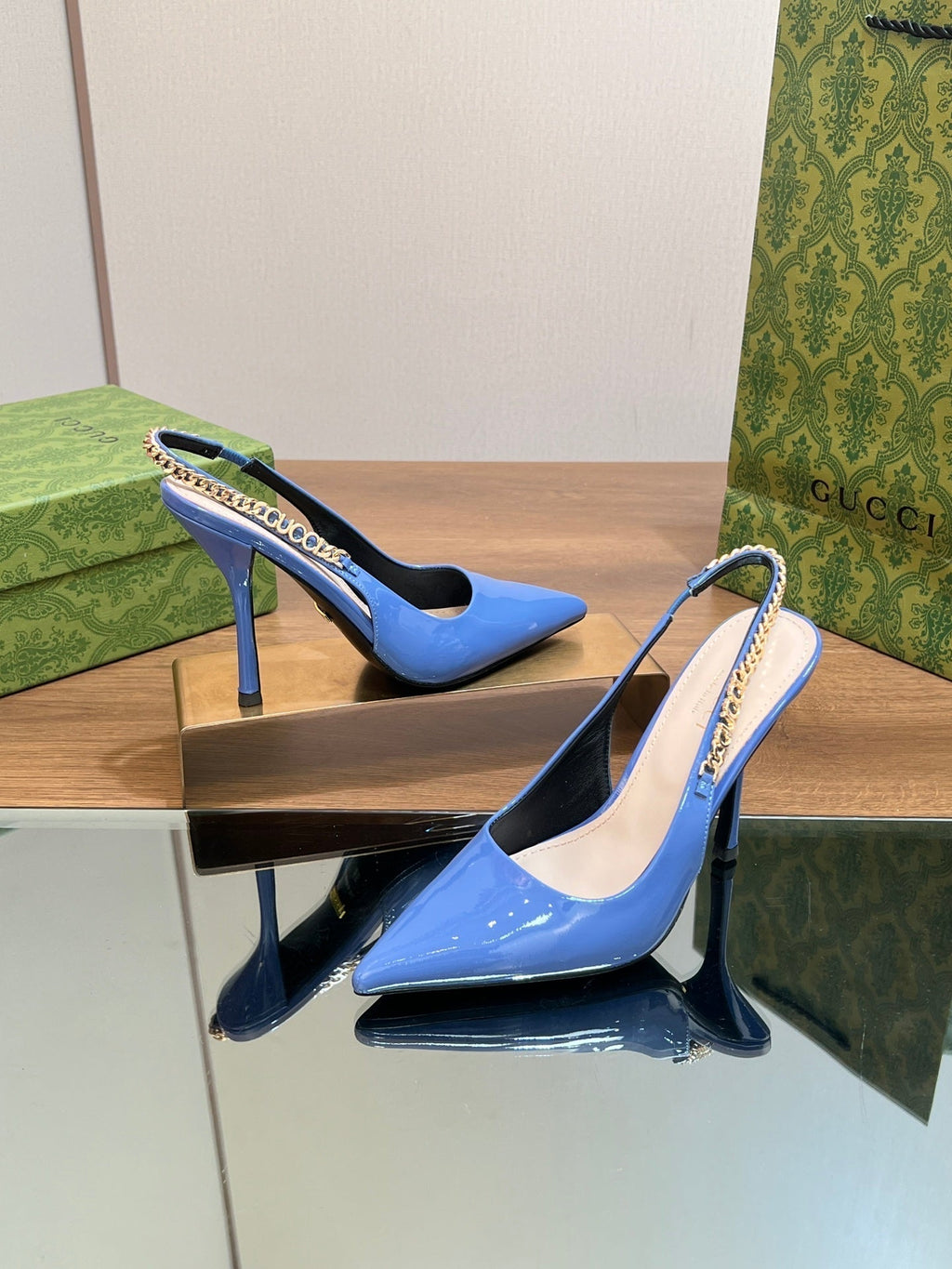 GUCCI SIGNORIA SLINGBACK PUMP SAPPHIRE LAMBSKIN