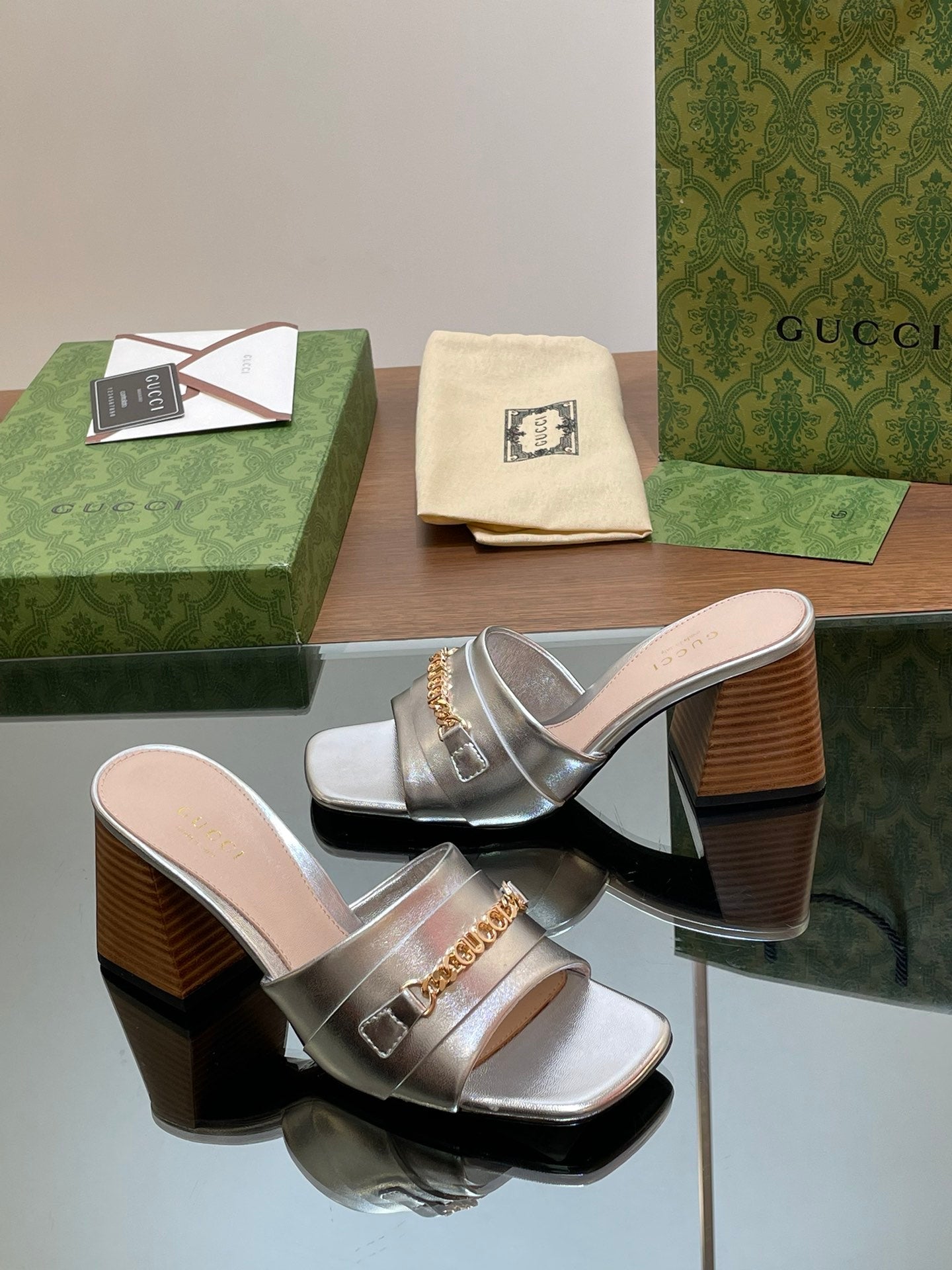GUCCI SIGNORIA SLIDE SANDAL SILVER DENIM