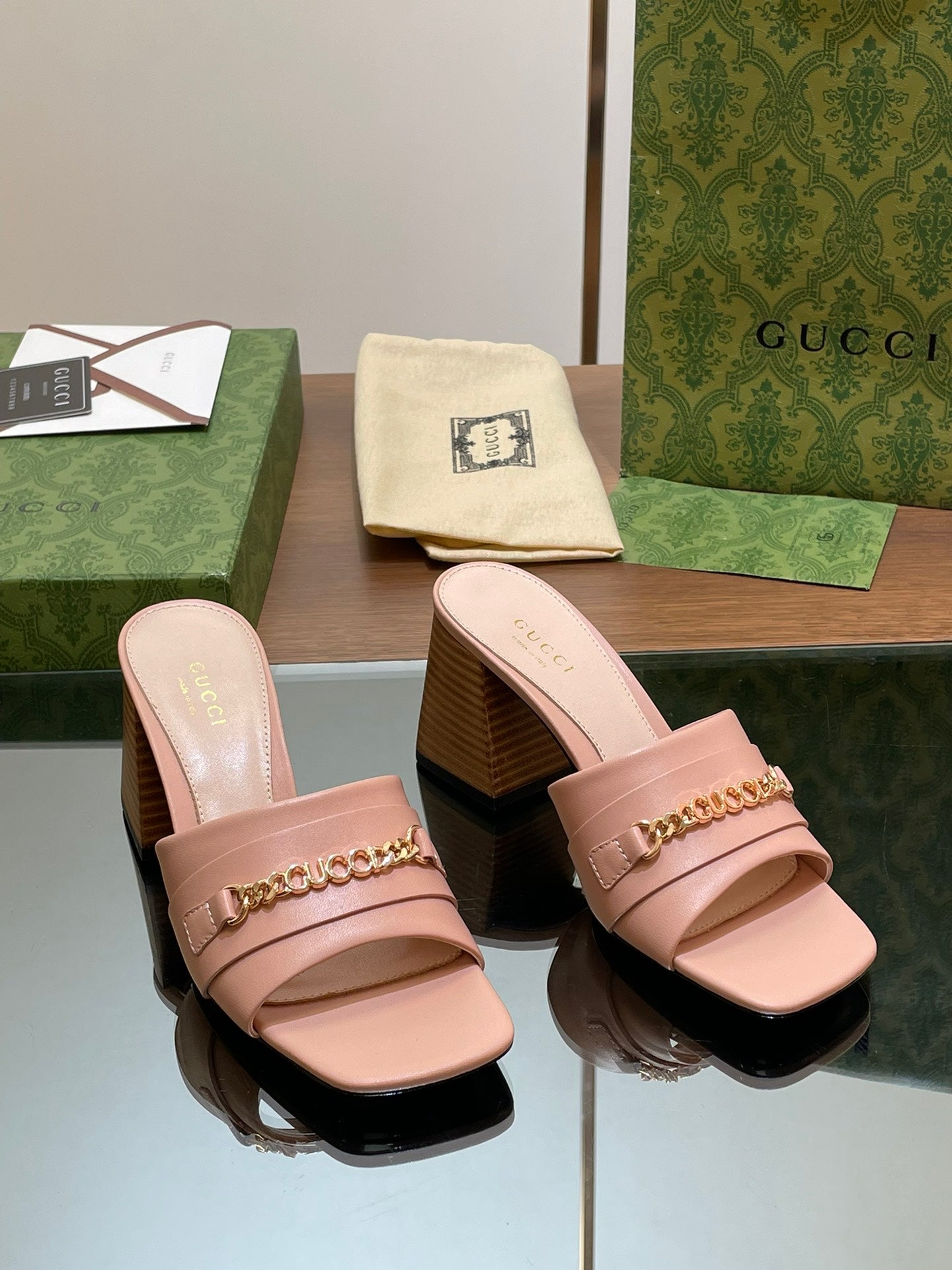 GUCCI SIGNORIA SLIDE SANDAL PASTEL PINK DENIM