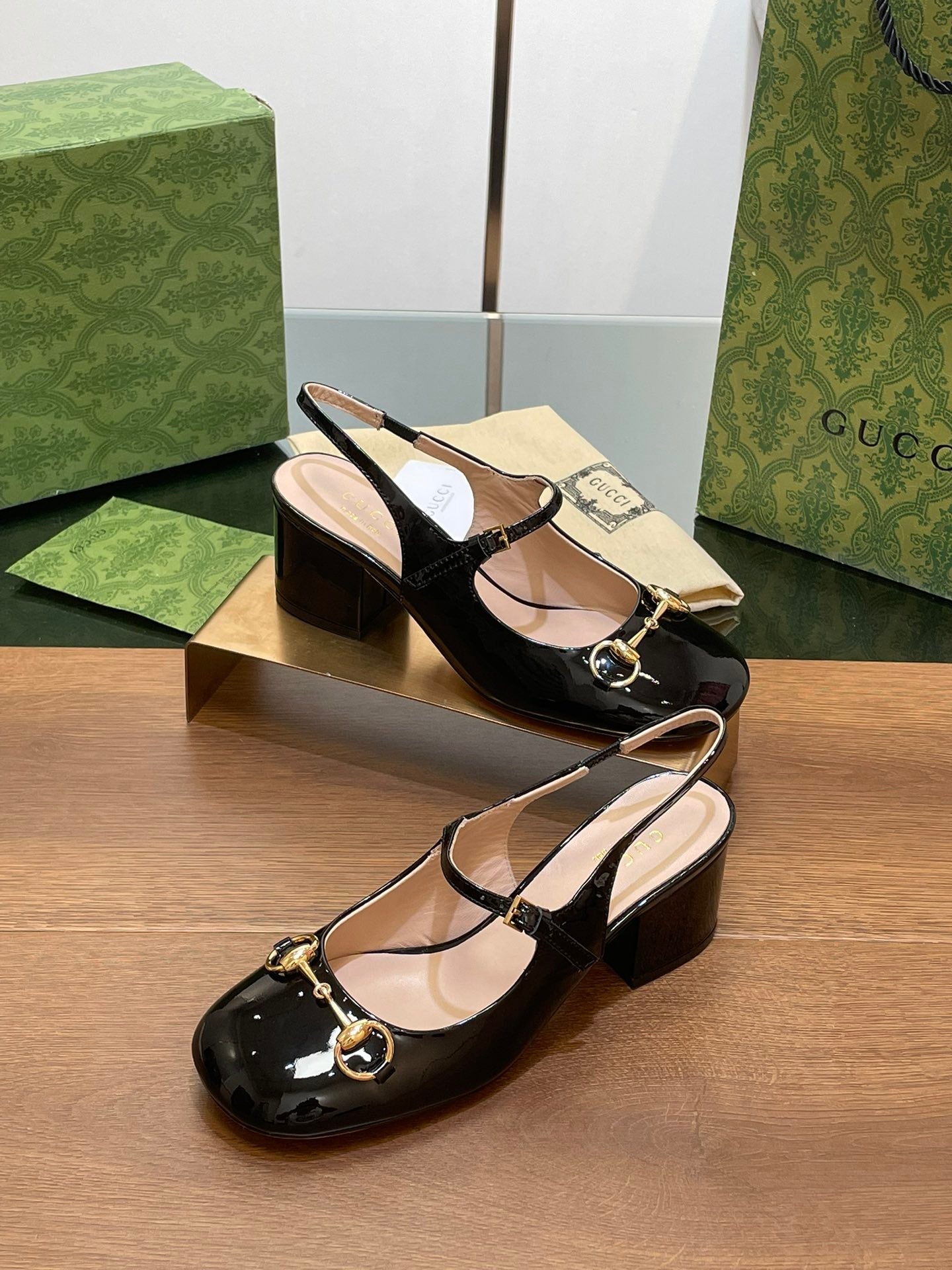 GUCCI HORSEBIT PUMP BLACK GLOSSY LAMBSKIN