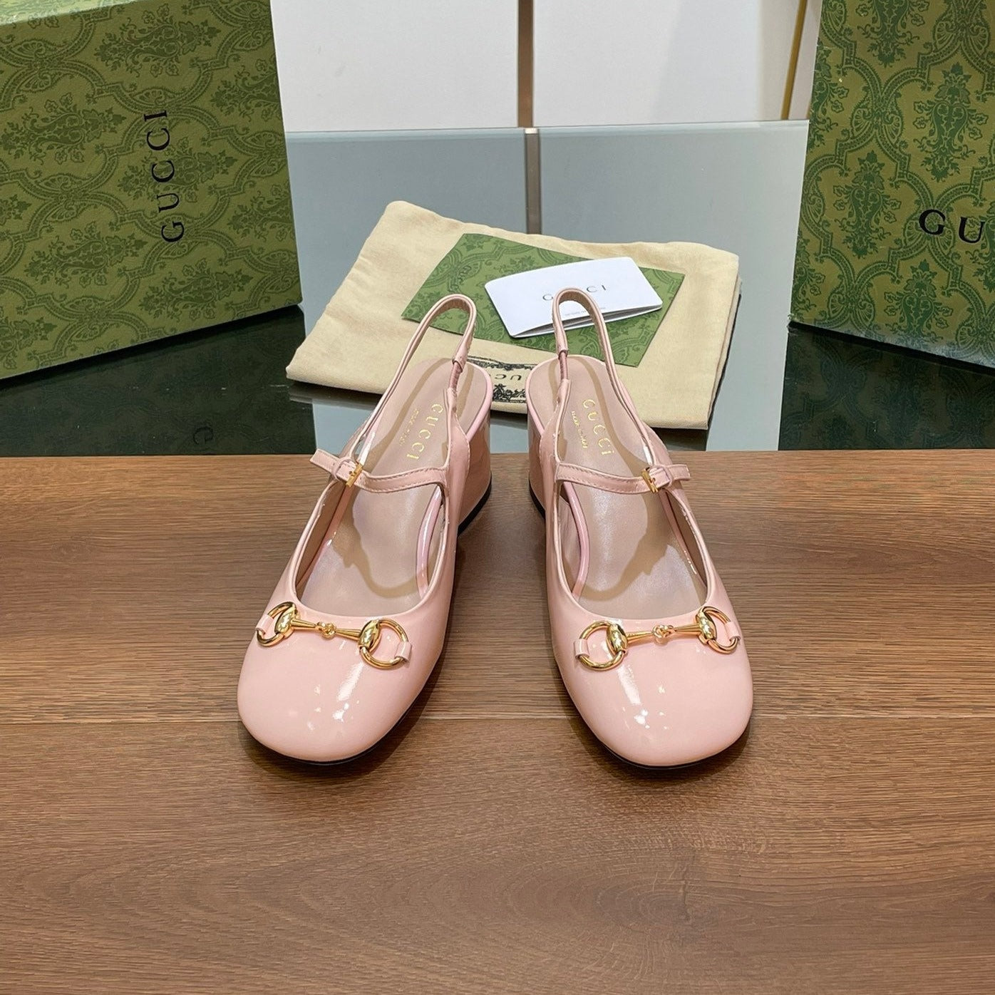GUCCI HORSEBIT PUMP PASTEL PINK LAMBSKIN