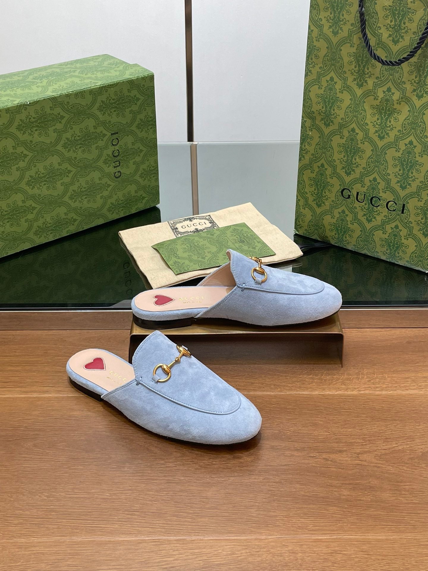 GUCCI HORSEBIT MULE IN LIGHT BLUE SUEDE WITH GOLD HARDWARE