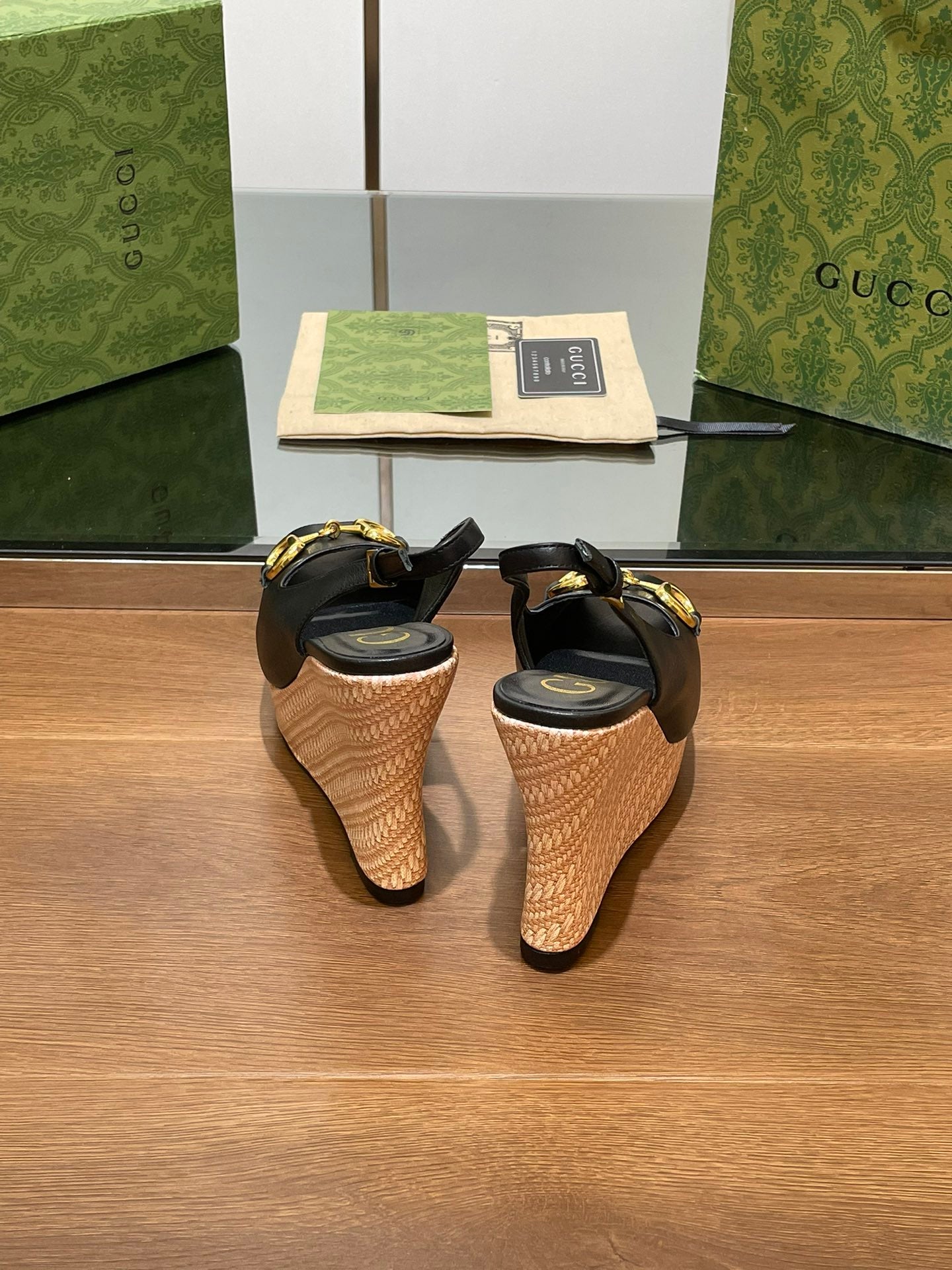 GUCCI WEDGE PLATFORM IN BLACK CALFSKIN WITH GOLD HARDWARE