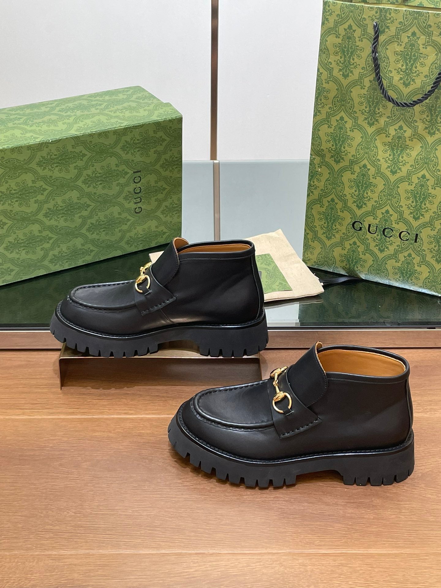 GUCCI HORSEBIT ANKLE BOOTS 4.5CM IN BLACK CALFSKIN
