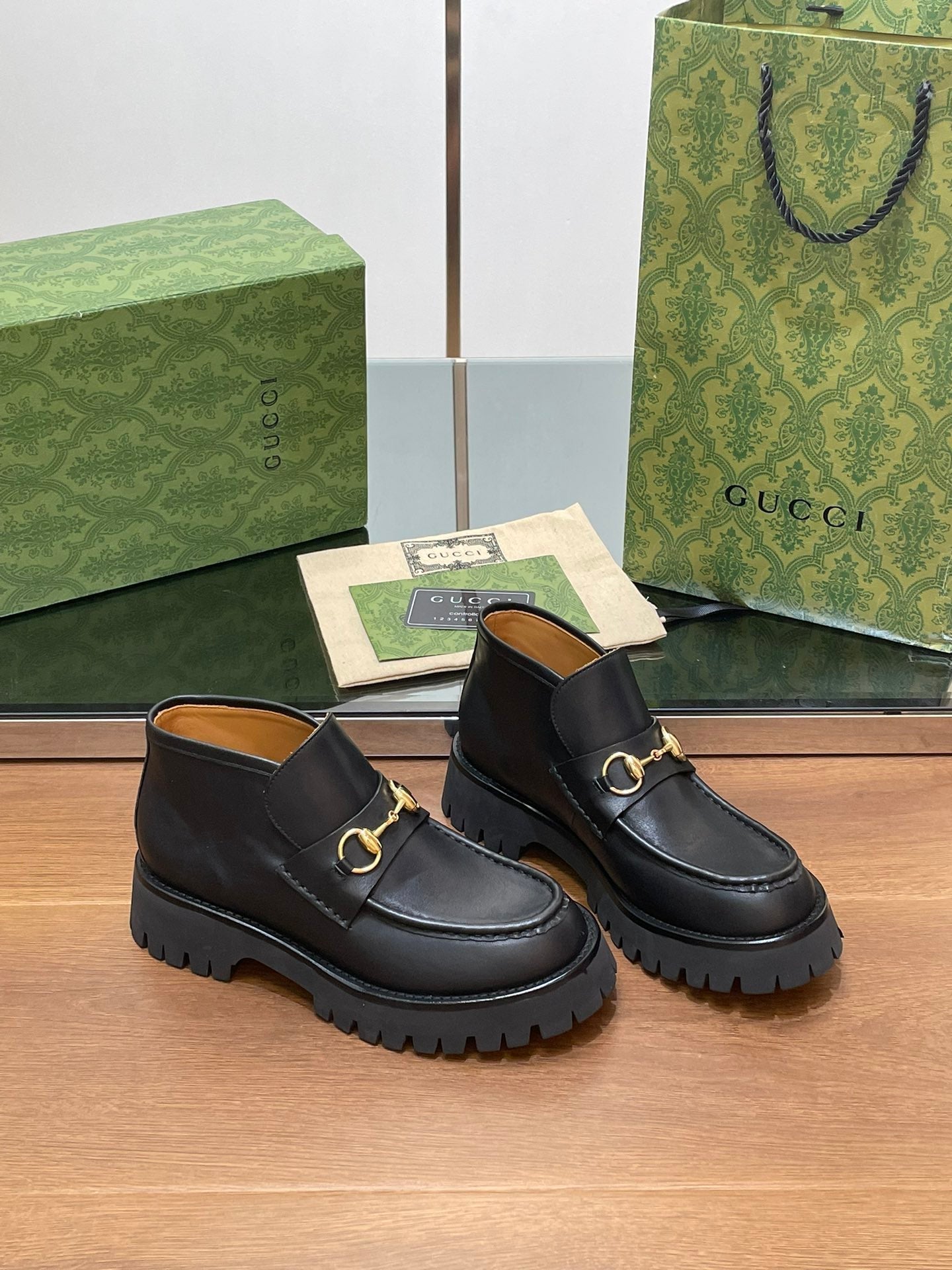 GUCCI HORSEBIT ANKLE BOOTS 4.5CM IN BLACK CALFSKIN