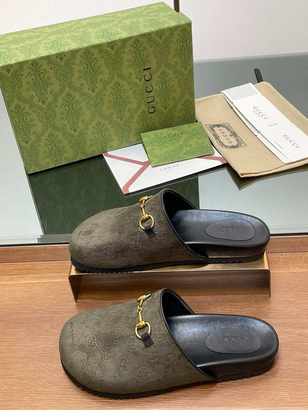 GUCCI HORSEBIT MULE IN KHAKI GREEN EMBOSSED SUEDE AND SHEEPSKIN LINING