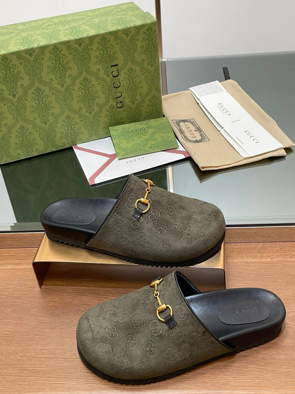 GUCCI HORSEBIT MULE IN KHAKI GREEN EMBOSSED SUEDE AND SHEEPSKIN LINING