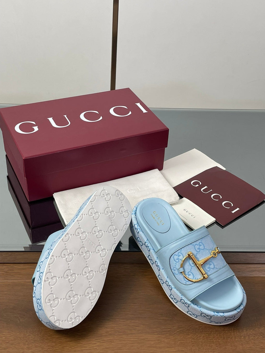 GUCCI HIGH 5.5 CM WEDGE SANDALS IN BLUE CALFSKIN AND FABRIC
