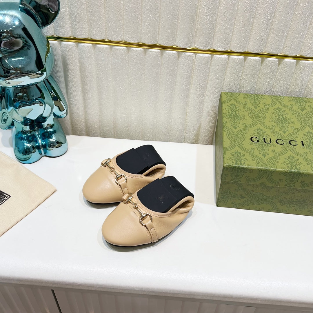 GUCCI BALLET SUPER SLIM BUCKLE CREAM LAMBSKIN