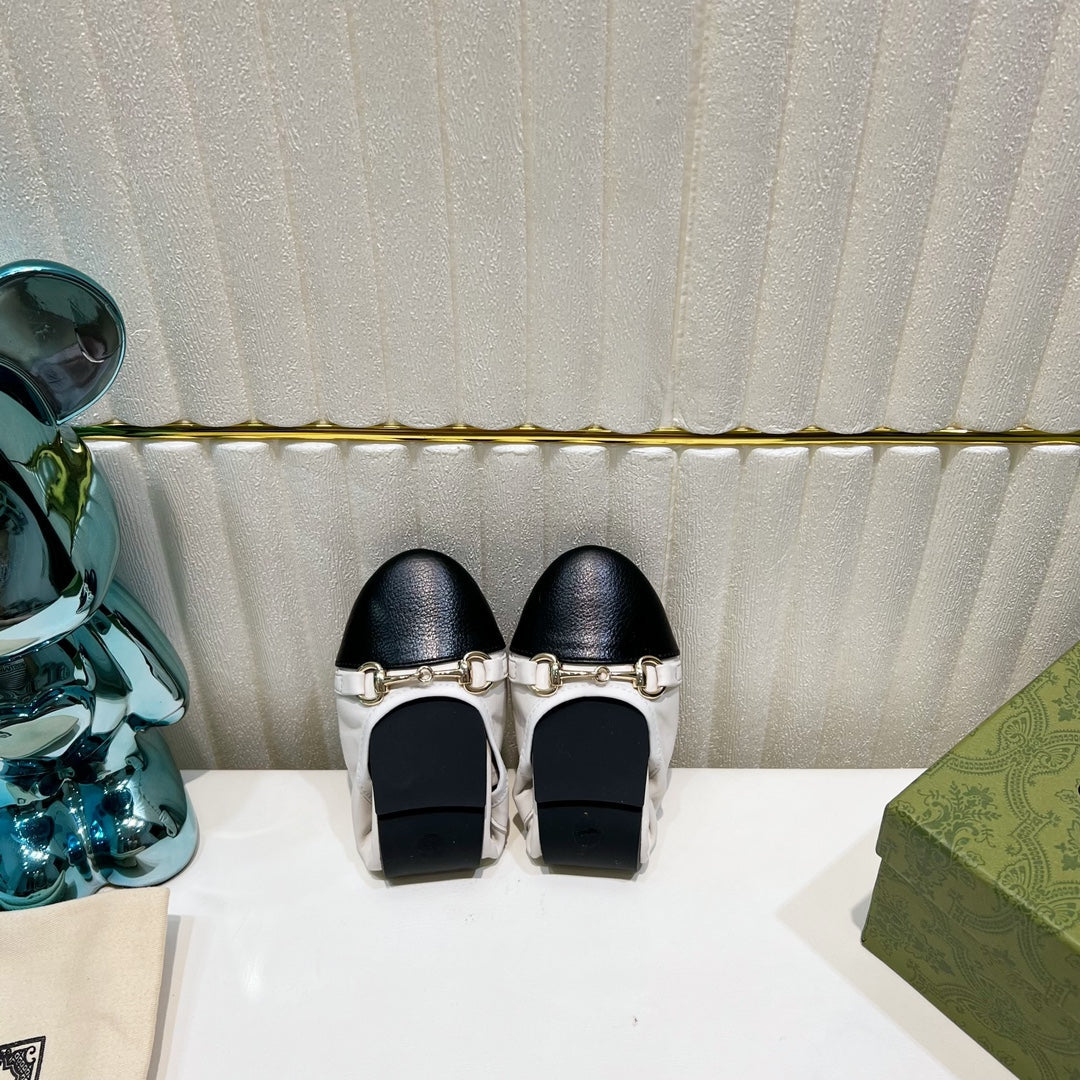 GUCCI BALLET SUPER SLIM BUCKLE BLACK AND WHITE LAMBSKIN