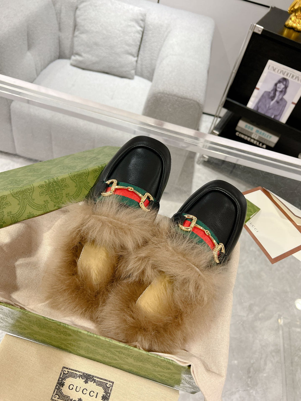 GUCCI HORSEBIT MULE WITH WEB IN BLACK CALFSKIN MIX MINK FUR