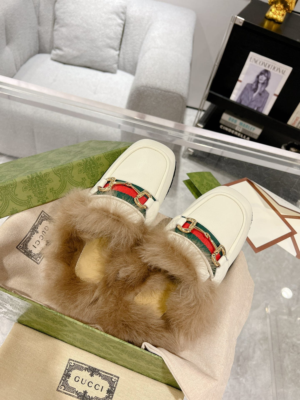 GUCCI HORSEBIT MULE WITH WEB IN WHITE CALFSKIN MIX MINK FUR