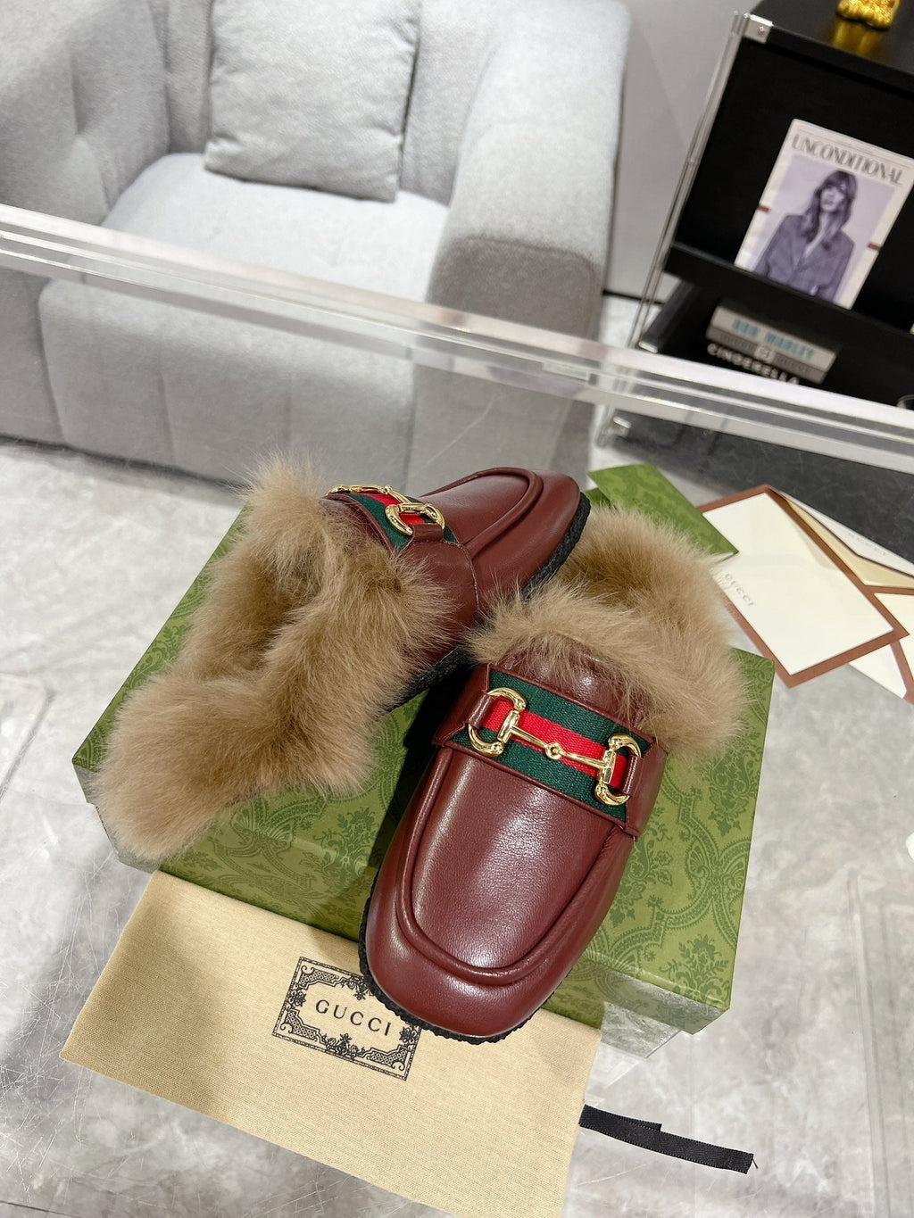 GUCCI HORSEBIT MULE WITH WEB IN WINE RED CALFSKIN MIX MINK FUR