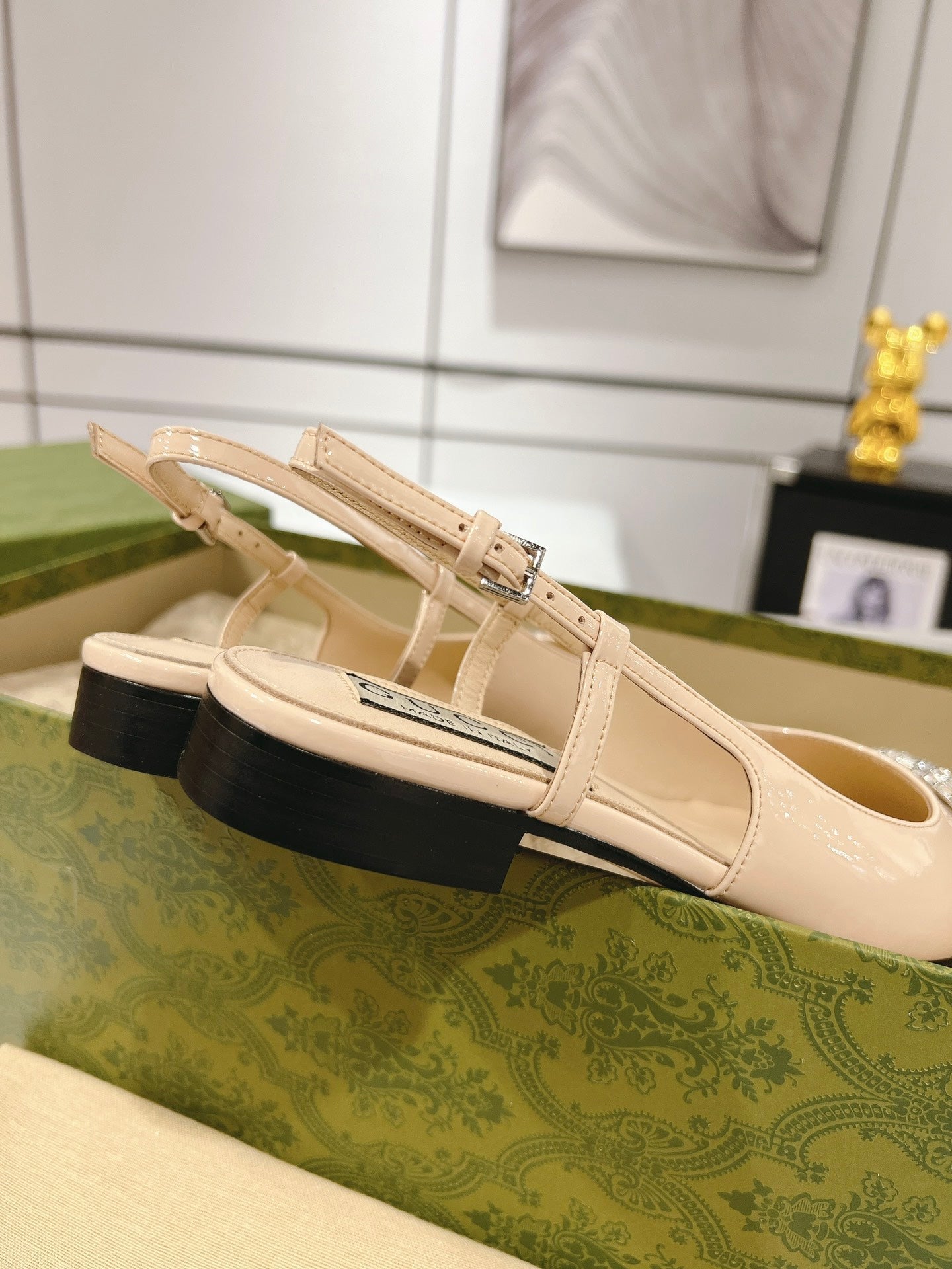 GUCCI CRYSTALS SLINGBACK BALLET CREAM CALFSKIN