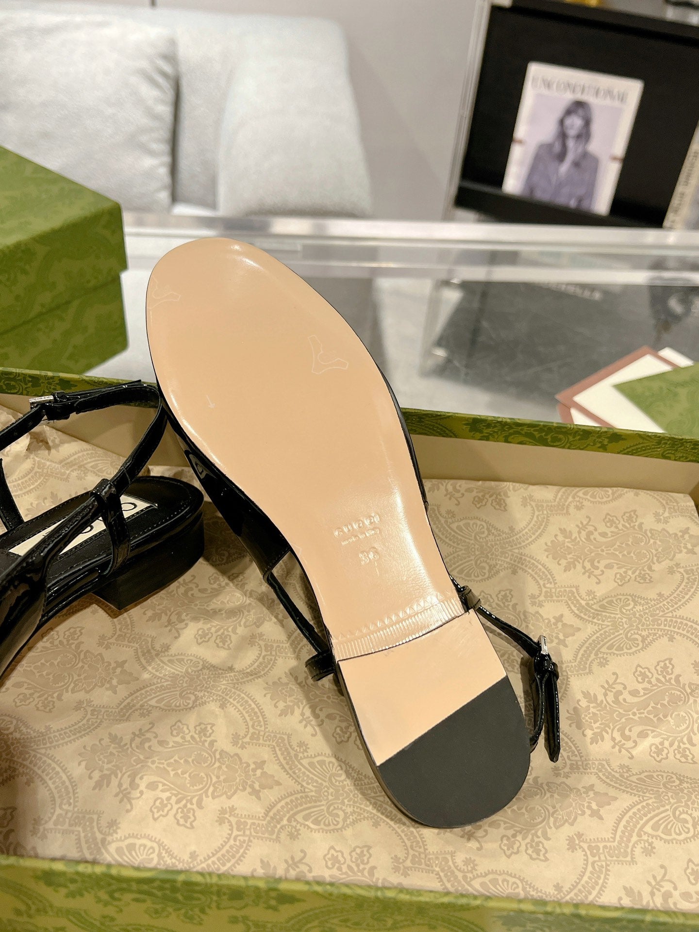 GUCCI METALIC SLINGBACK FLATS IN BLACK CALFSKIN