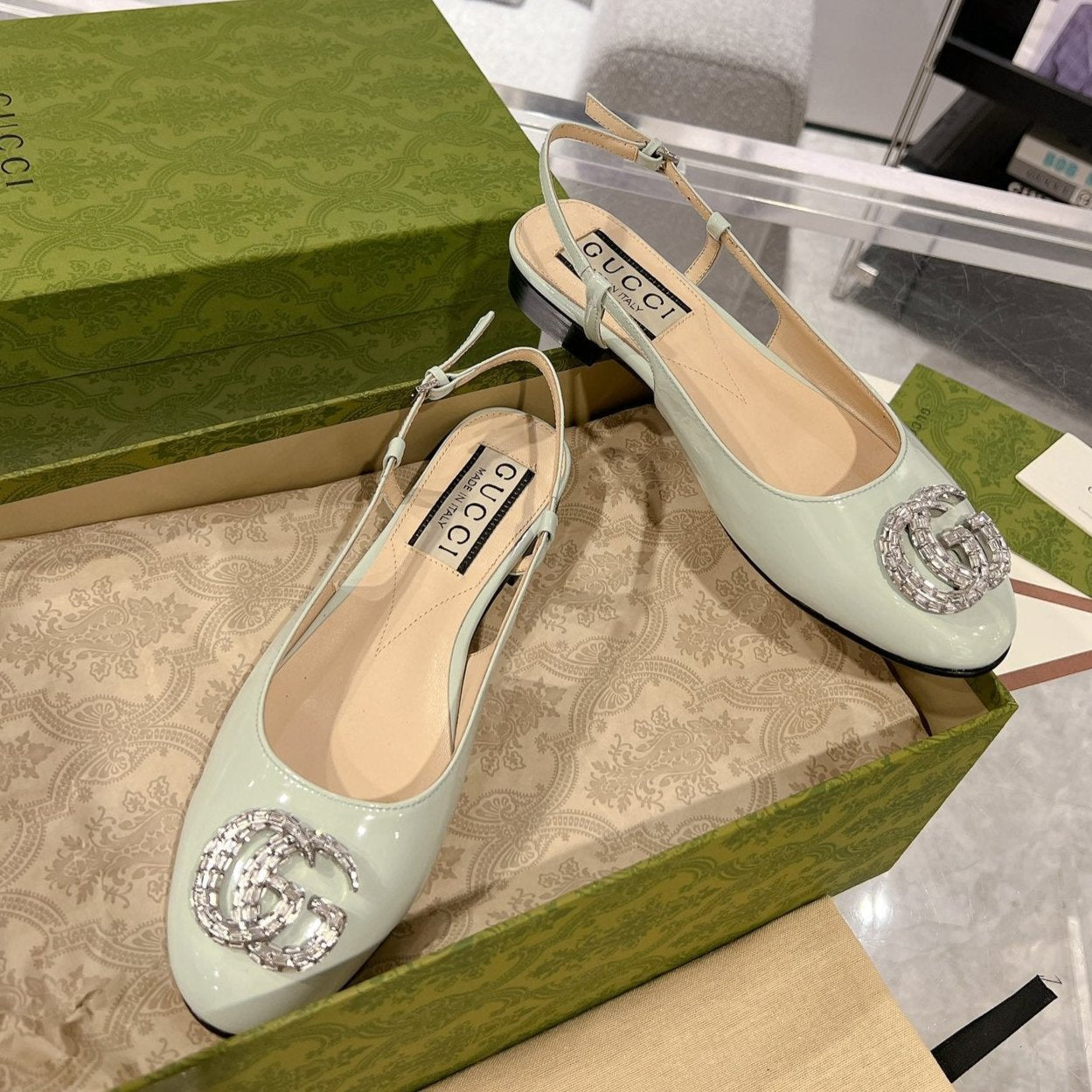 GUCCI METALIC SLINGBACK FLATS IN PISTACHIO GREEN CALFSKIN
