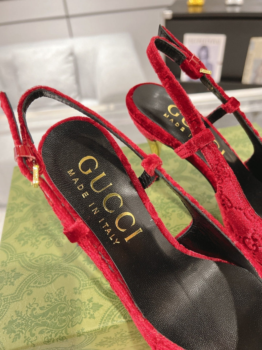 GUCCI SLINGBACK HIGH HEEL PUMP CHERRY VELVET