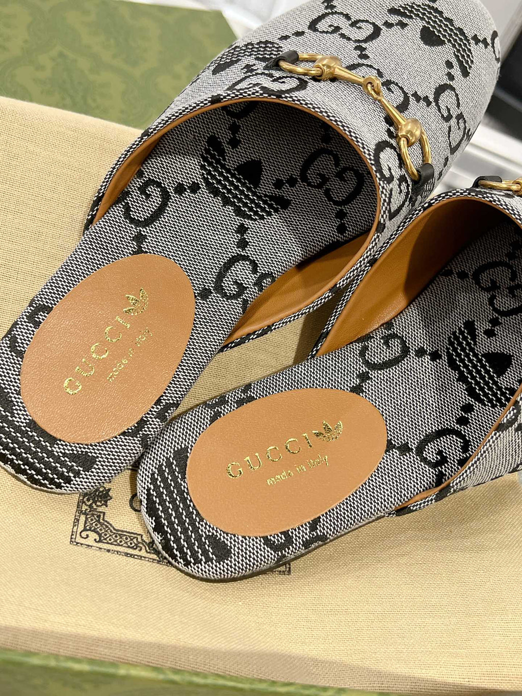 GUCCI & ADIDAS MULE HORSEBIT BUCKLE LIGHT GRAY CANVAS