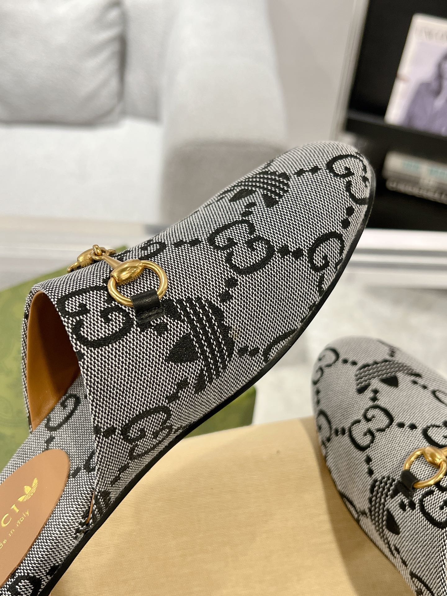 GUCCI & ADIDAS MULE HORSEBIT BUCKLE LIGHT GRAY CANVAS
