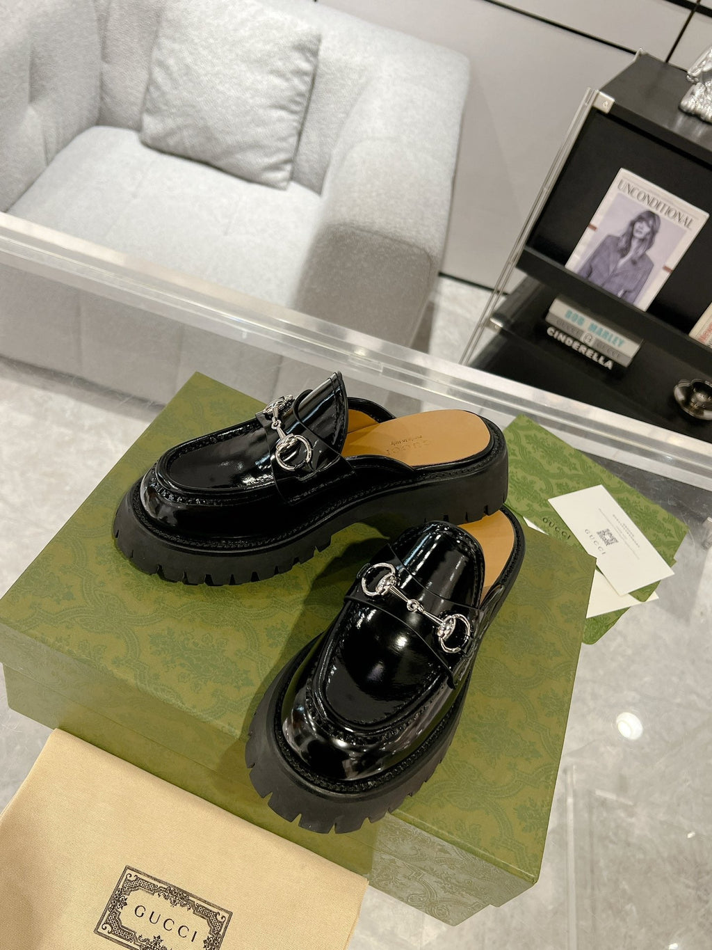 GUCCI MULE WITH HORSEBIT GLOSSY BLACK CALFSKIN