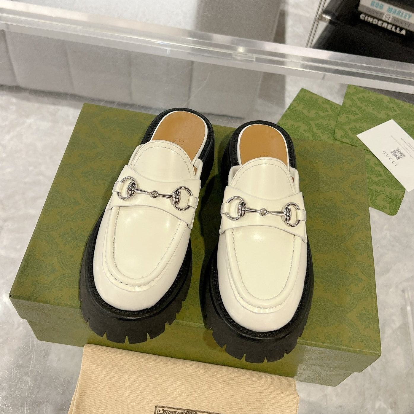 GUCCI MULE WITH HORSEBIT WHITE CALFSKIN