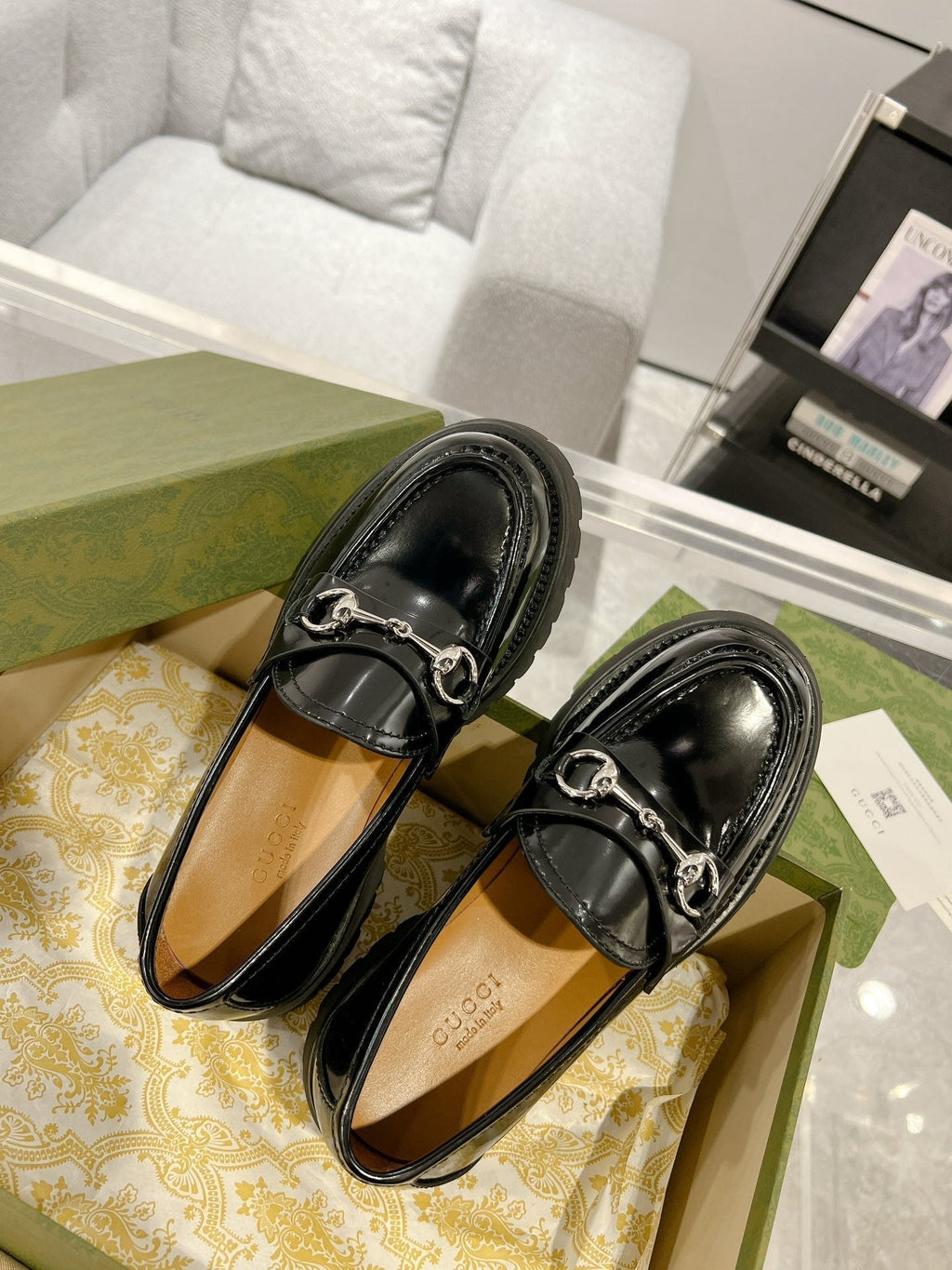 GUCCI LOAFER WITH HORSEBIT GLOSSY BLACK CALFSKIN