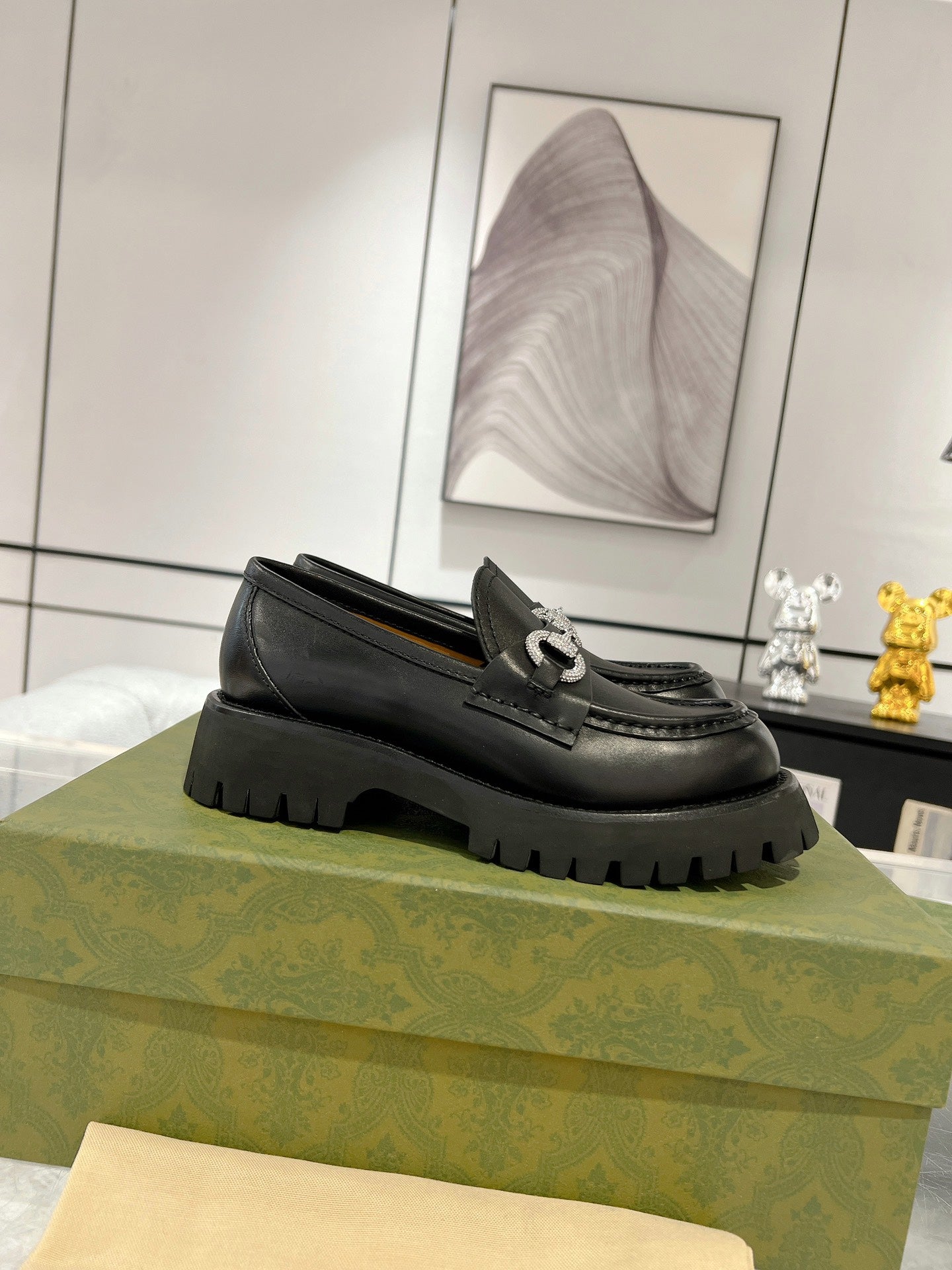 GUCCI CRYSTAL LOAFER WITH HORSEBIT BLACK CALFSKIN