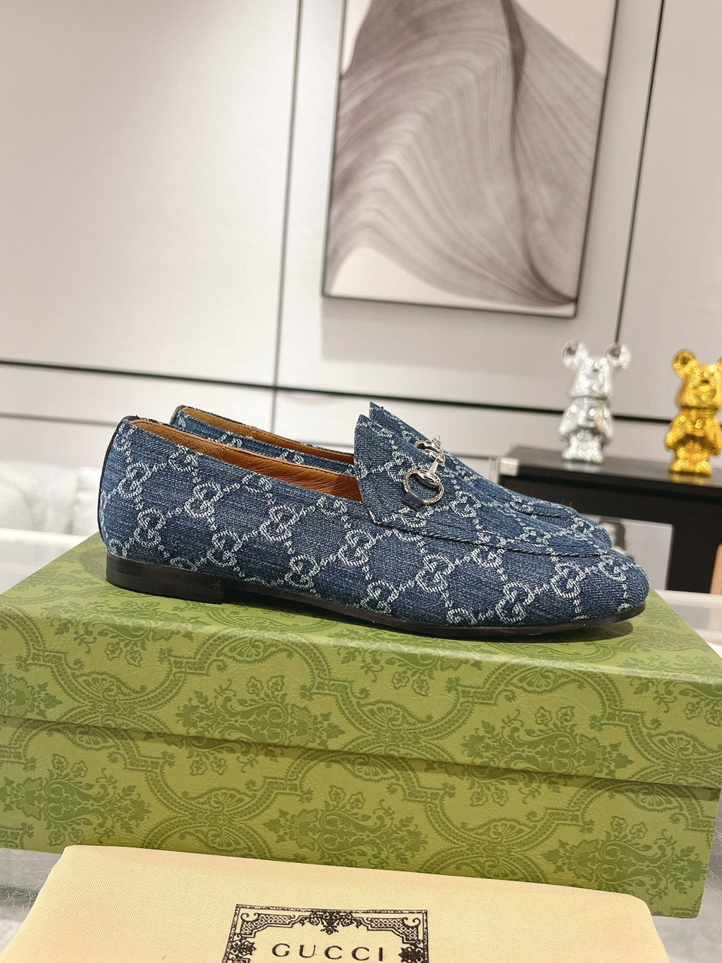GUCCI MEN'S LOAFER WITH HORSEBIT IN DENIM BLUE MONOGRAM JACQUARD FABRIC