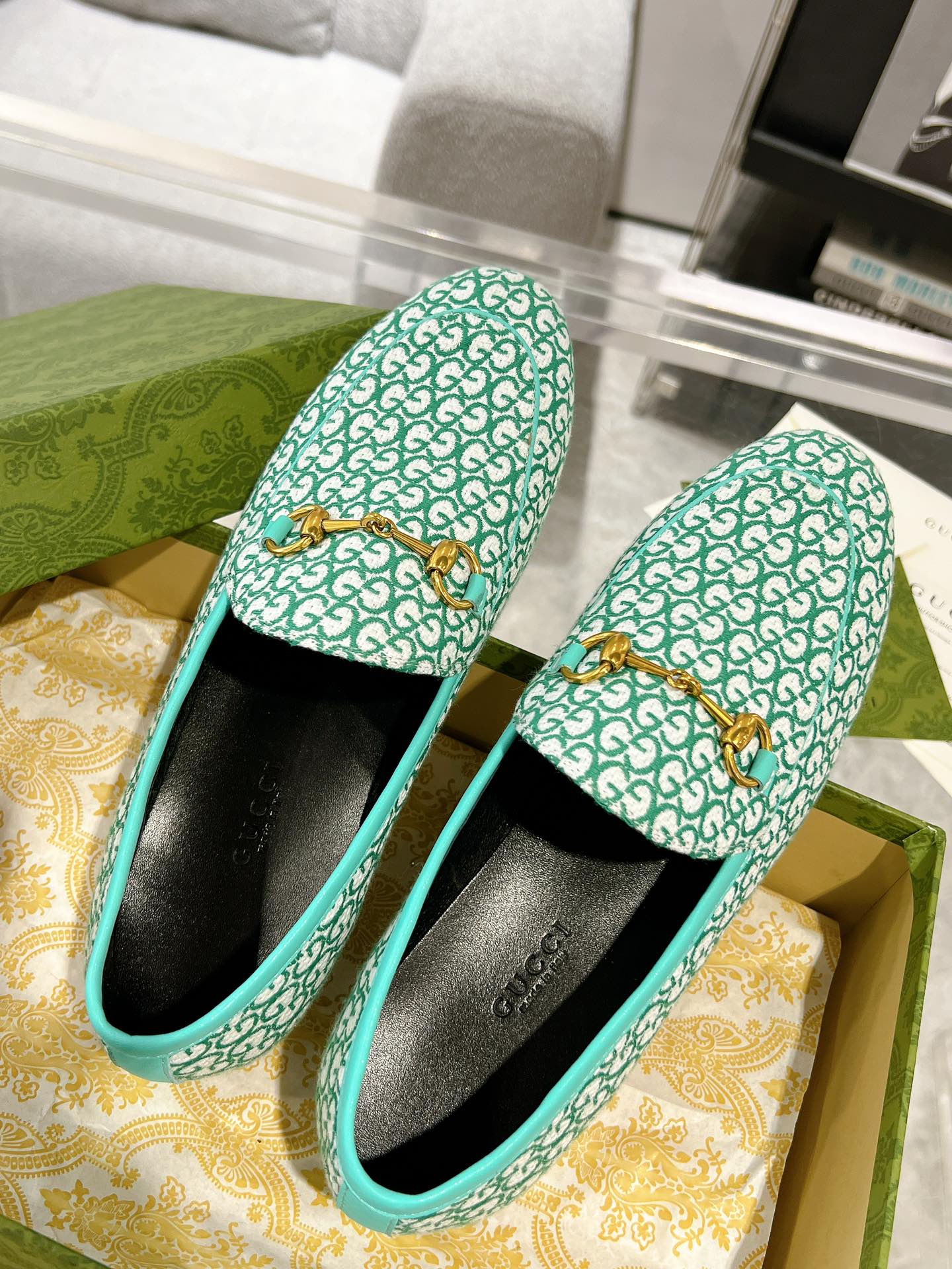 GUCCI MEN'S LOAFER WITH HORSEBIT IN MINT GREEN MONOGRAM JACQUARD FABRIC