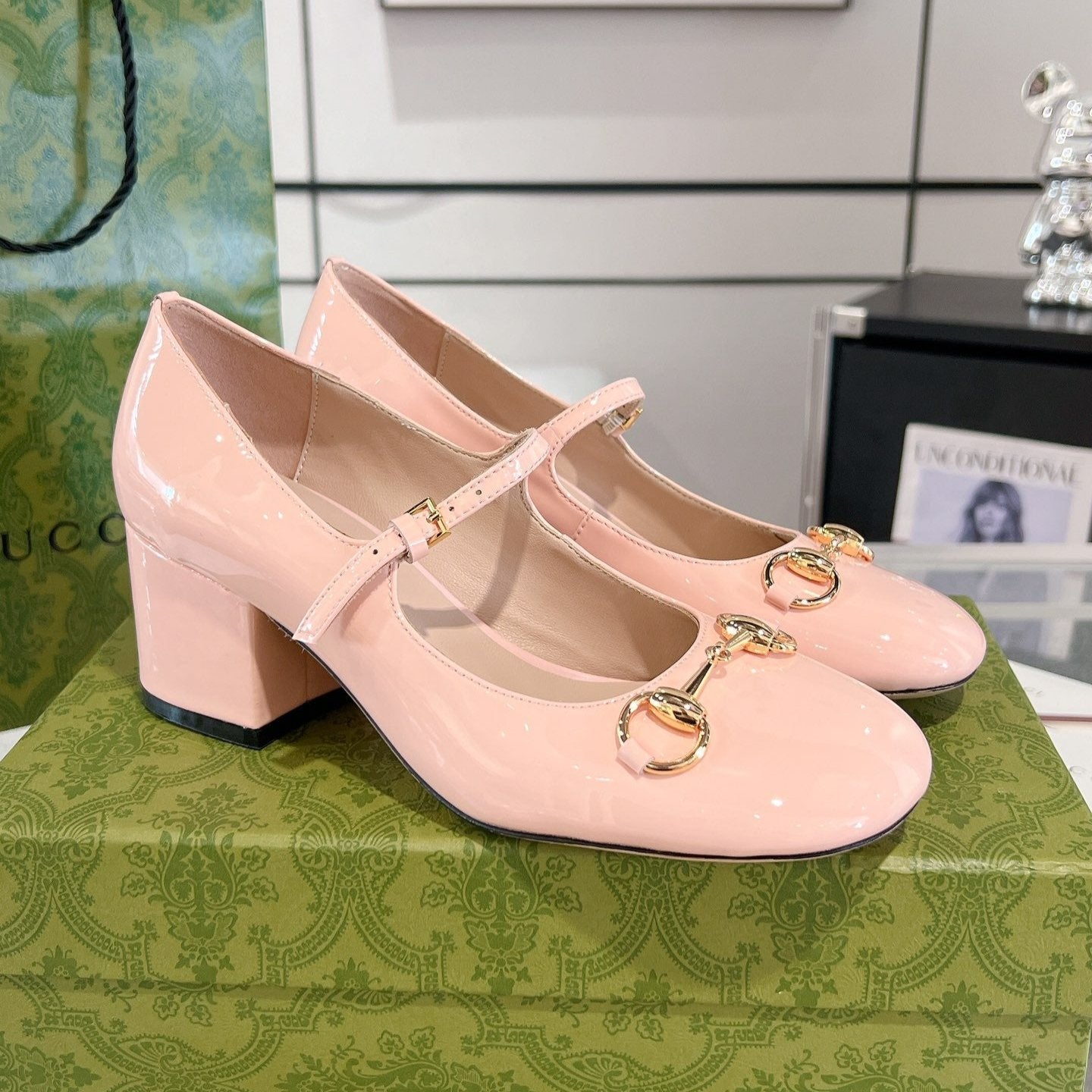 GUCCI HORSEBIT MARY JANE HEEL IN LIGHT PINK CALFSKIN GOLD HARDWARE