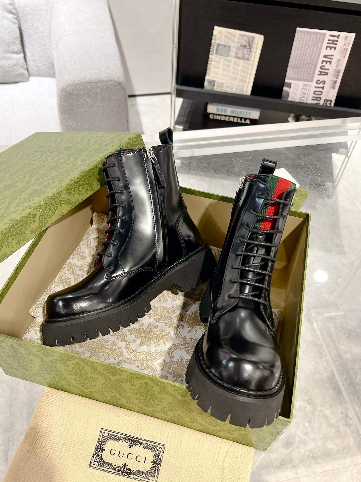 GUCCI WEB ANKLE BOOTS IN BLACK CALFSKIN