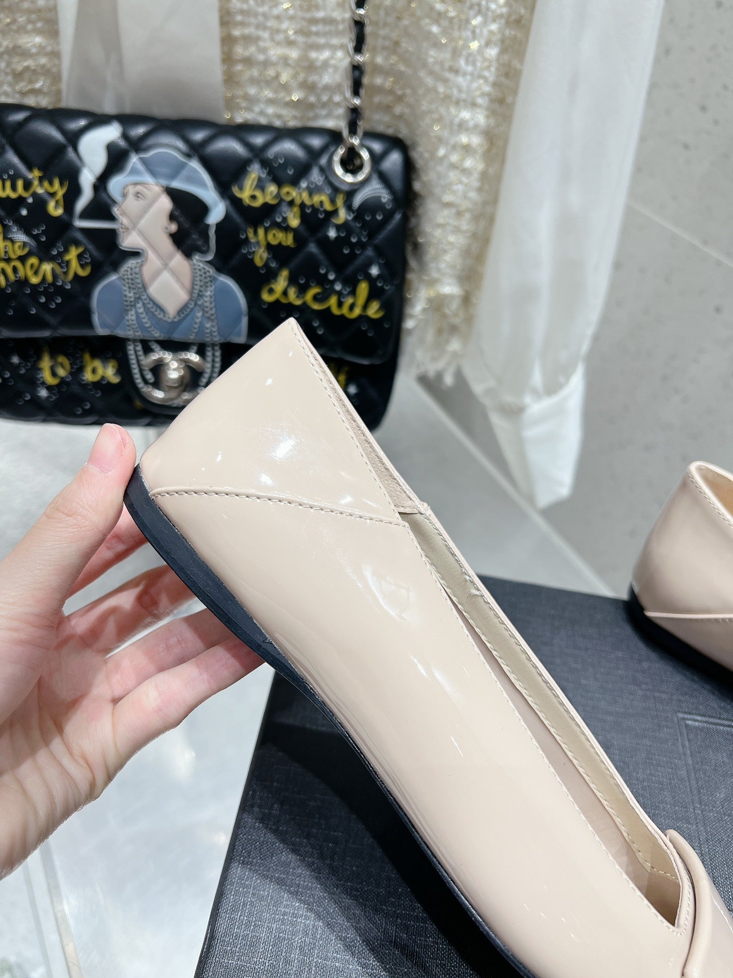 LOUIS VUITTON BALLERINA FLATS IN BEIGE CREAM PATENT CALFSKIN