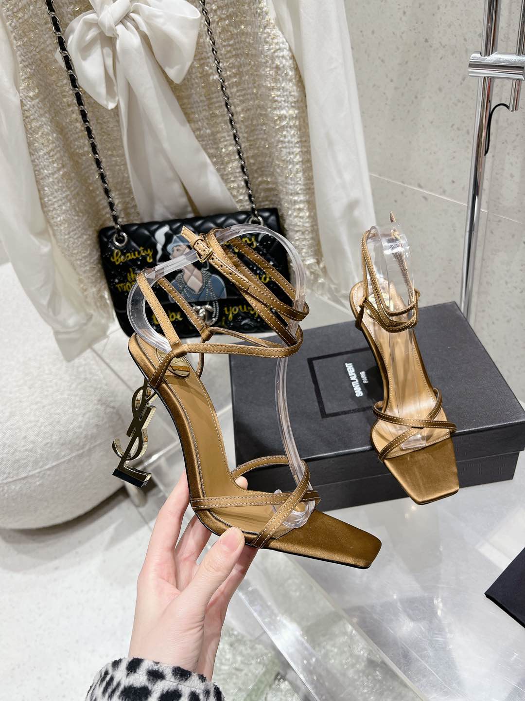 LOUIS VUITTON HIGH-HEEL 85 MM SANDAL MULE IN METALLIC GOLD SILK