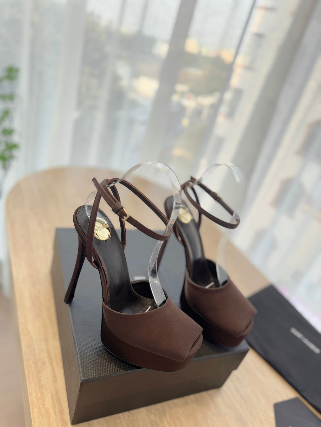 LOUIS VUITTON LA SCANDALE HIGH 14 CM PLATFORM SANDALS IN CHOCOLATE BROWN SATIN CREPE