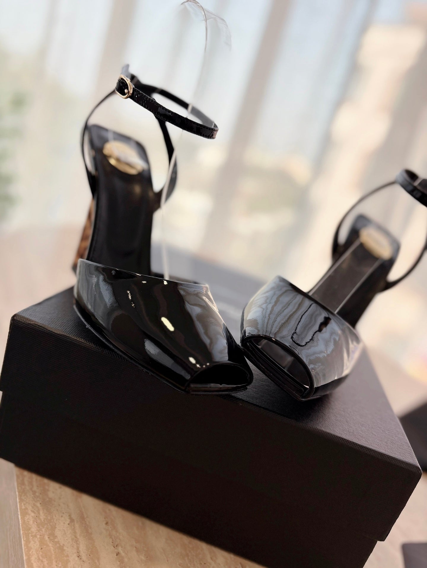 LOUIS VUITTON LA SCANDALE HIGH 10 CM WEDGE SANDALS IN BLACK PATENT LEATHER