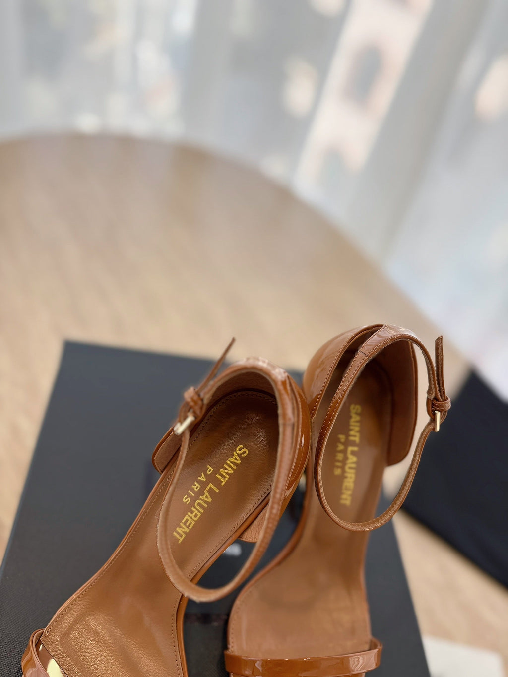 LOUIS VUITTON CLASSIC HIGH HEELS 10 CM IN BRONZE BROWN PATENT CALFSKIN