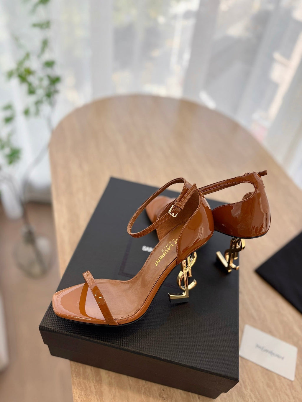 LOUIS VUITTON CLASSIC HIGH HEELS 10 CM IN BRONZE BROWN PATENT CALFSKIN